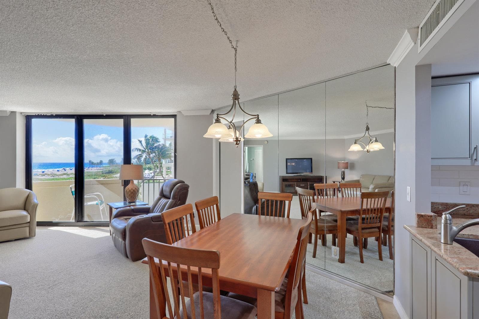 2800 N Ocean Drive A photo 10