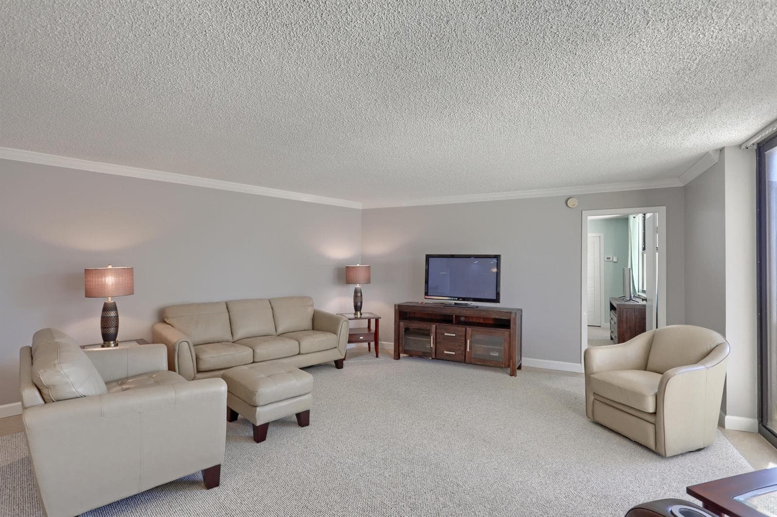 2800 N Ocean Drive A photo 15