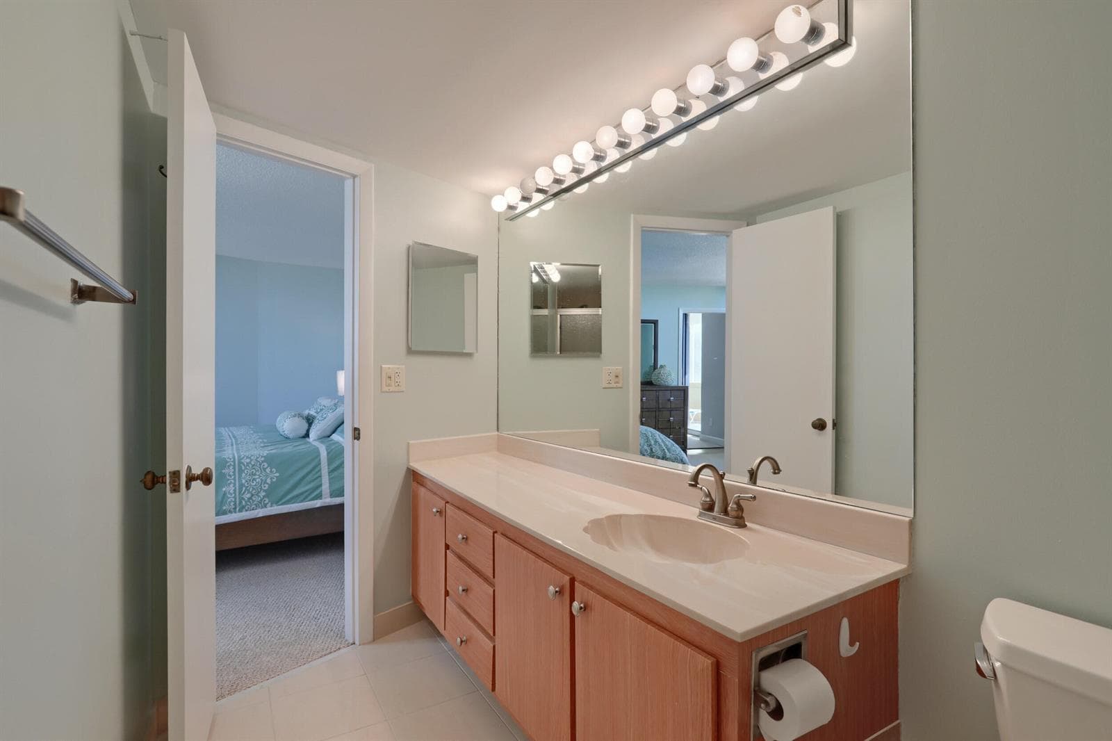 2800 N Ocean Drive A photo 21