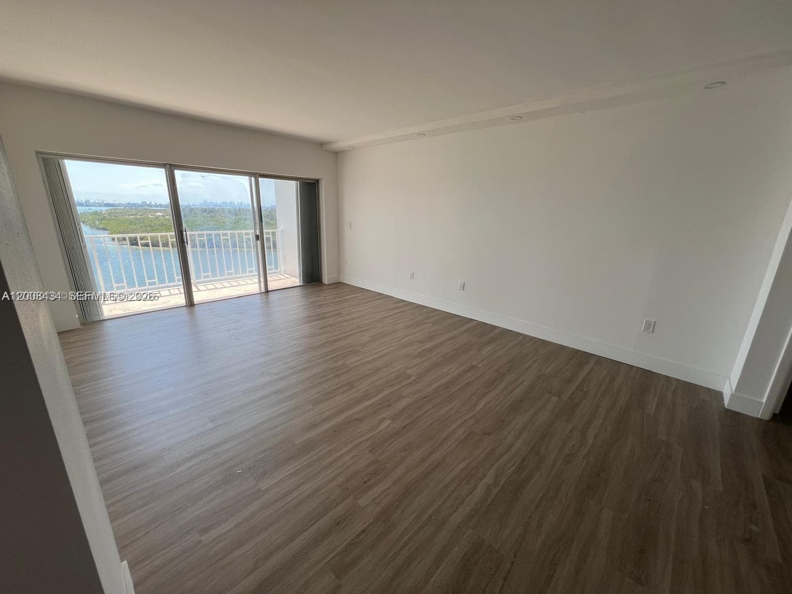 500 Bayview Dr 1120 photo 13