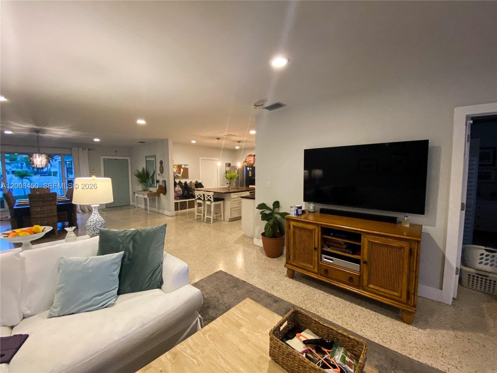 3485 Meridian Ave photo 9