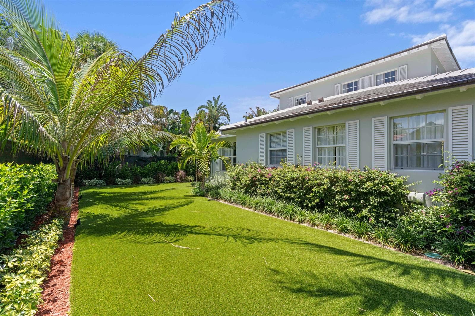 1554 N Ocean Way photo 2