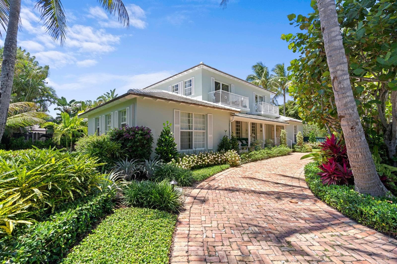 1554 N Ocean Way photo 1