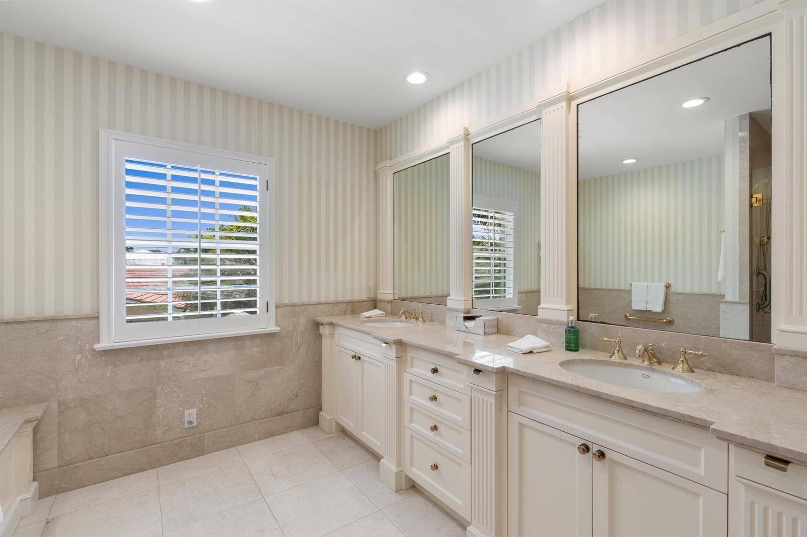 1554 N Ocean Way photo 14