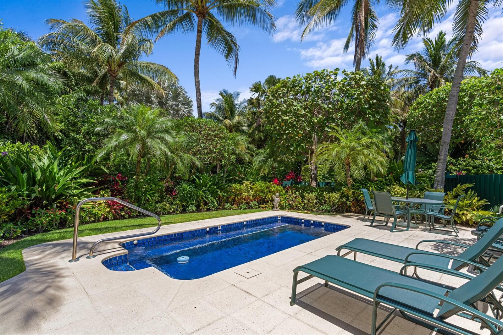 1554 N Ocean Way photo 4