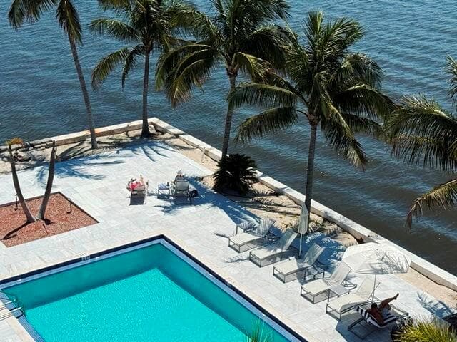2560 S Ocean Boulevard 603 photo 5