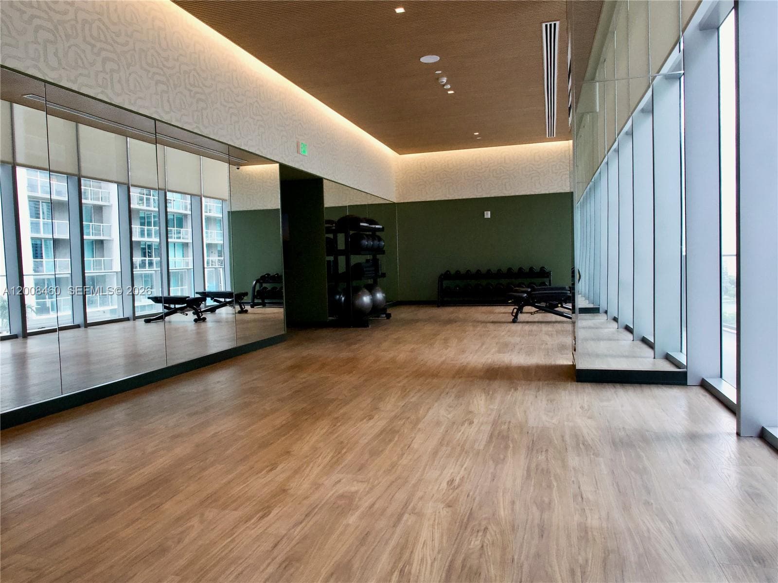 77 SE 5th Street 4014 photo 23