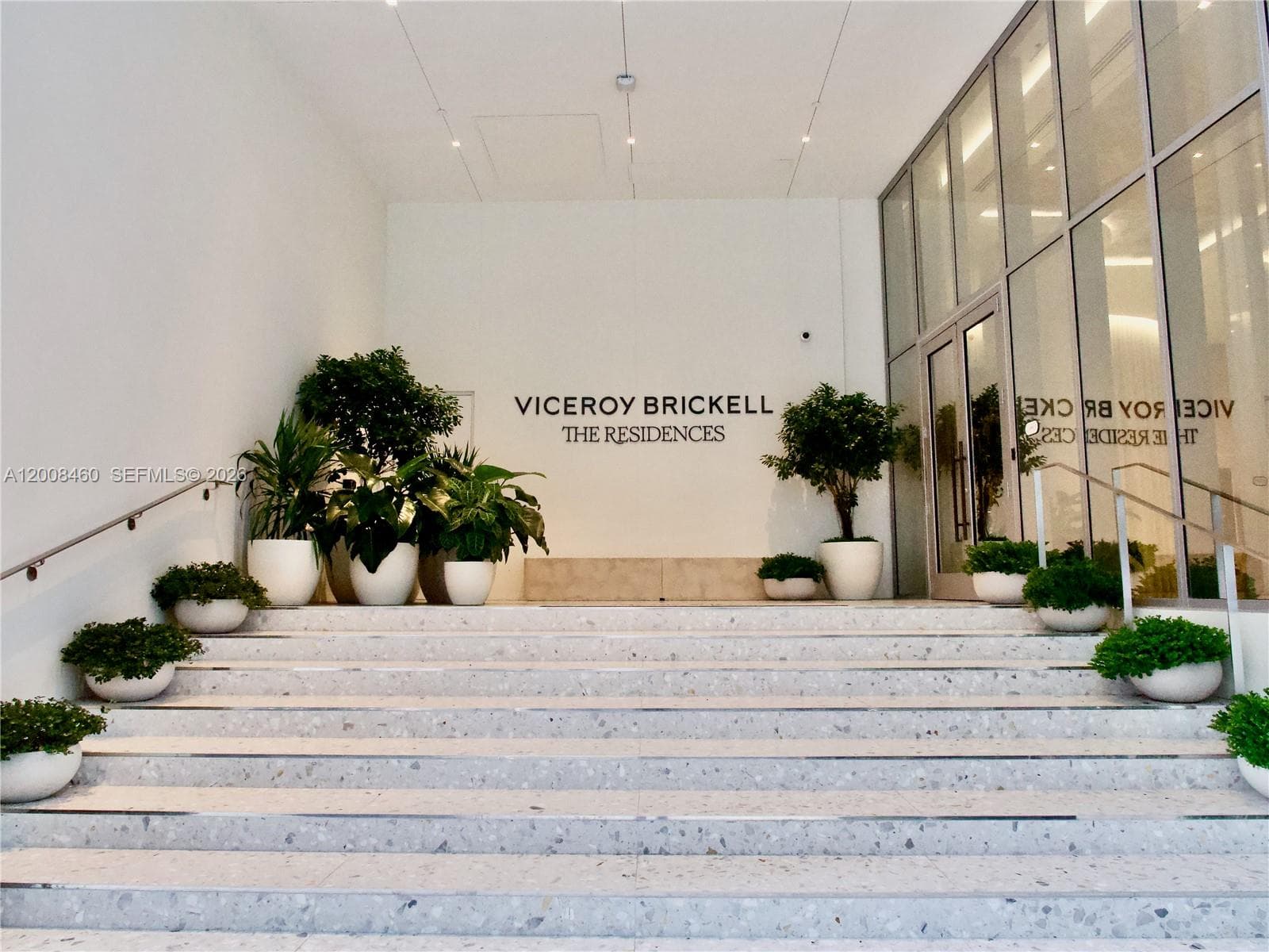 77 SE 5th Street 4014 photo 3