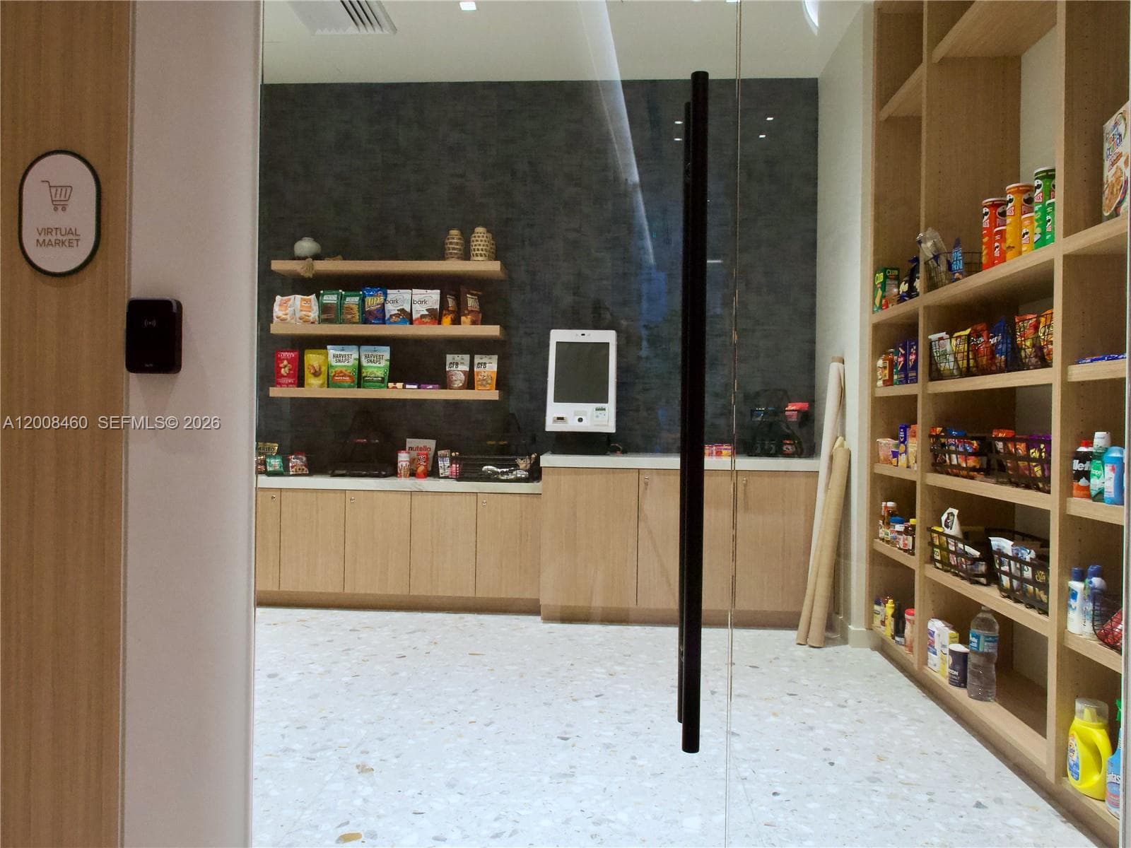 77 SE 5th Street 4014 photo 14