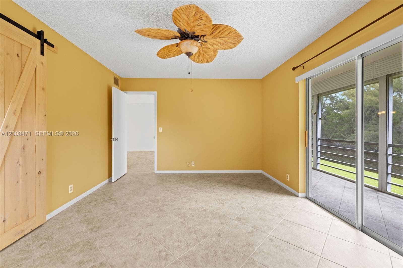 110 Lake Meryl Dr 216 photo 23