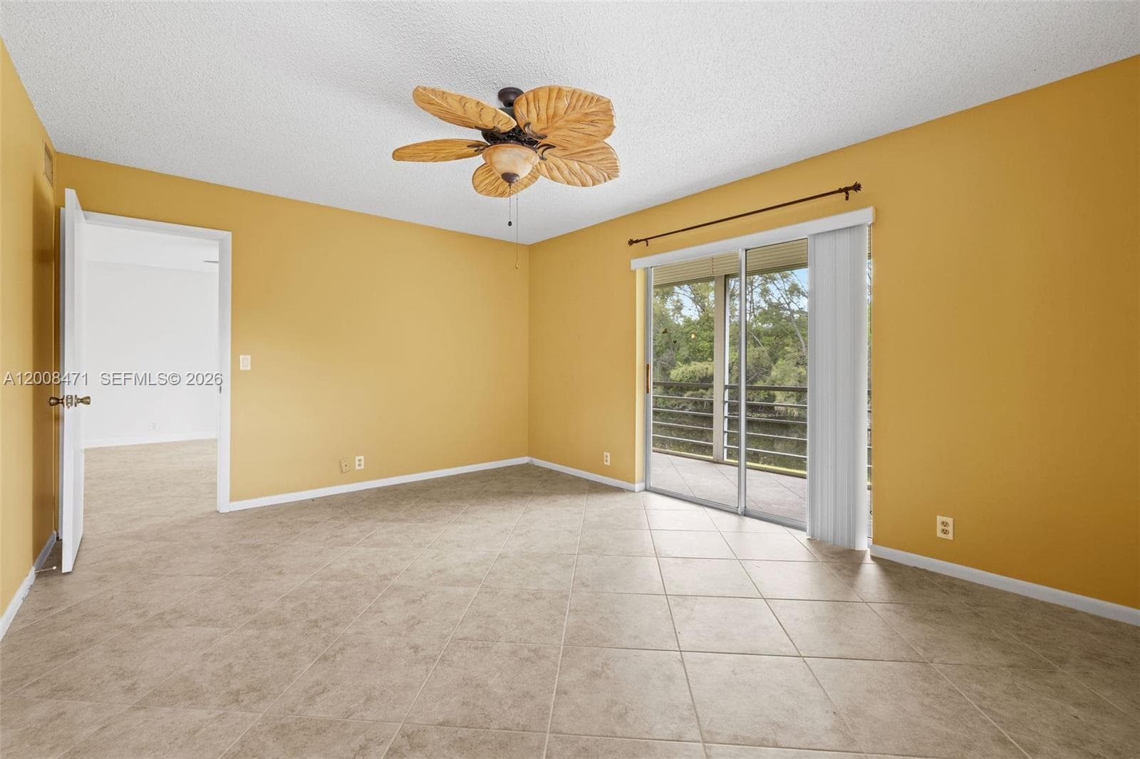 110 Lake Meryl Dr 216 photo 22