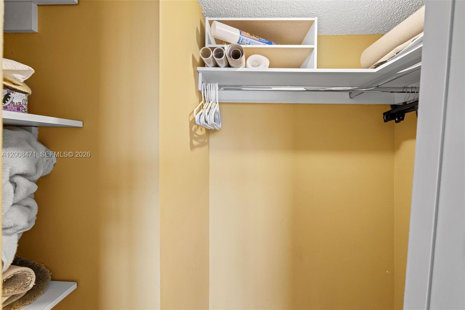 110 Lake Meryl Dr 216 photo 20