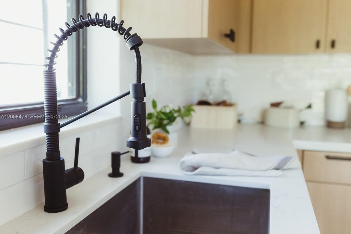 9400 103rd Ave photo 6