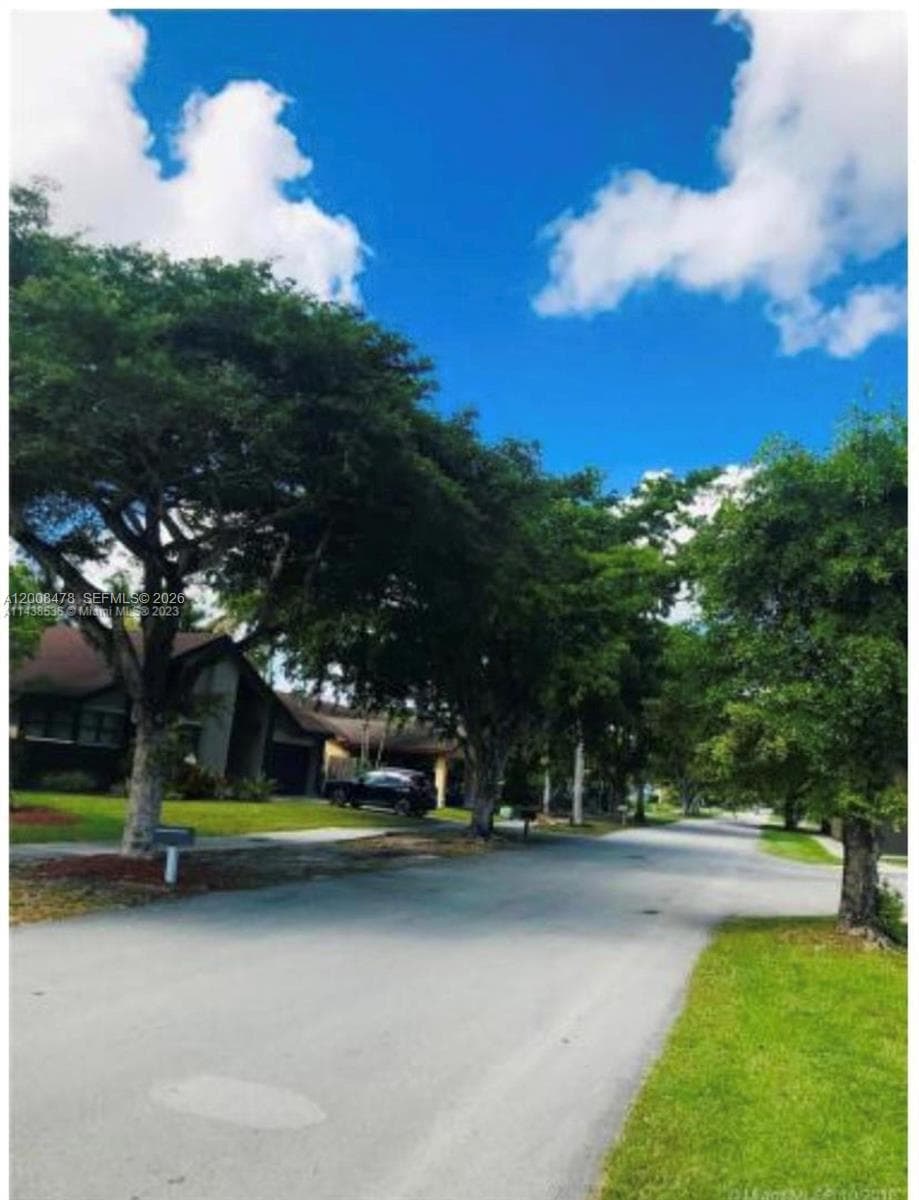 9400 103rd Ave photo 22