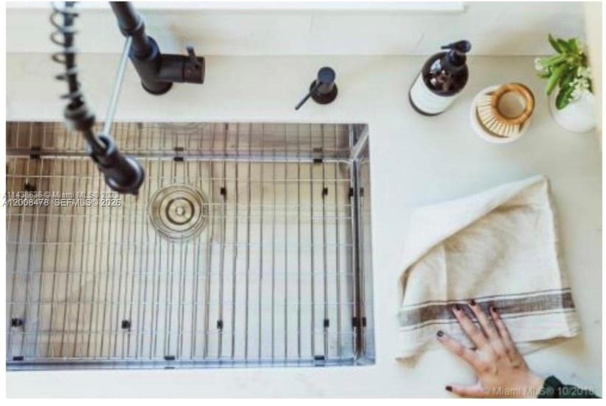 9400 103rd Ave photo 5