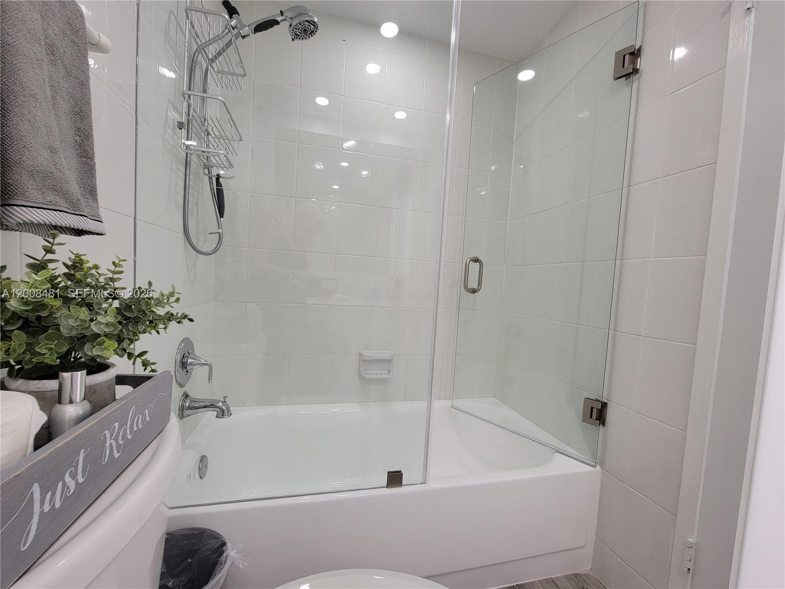 3505 Ocean Dr 1203 photo 18