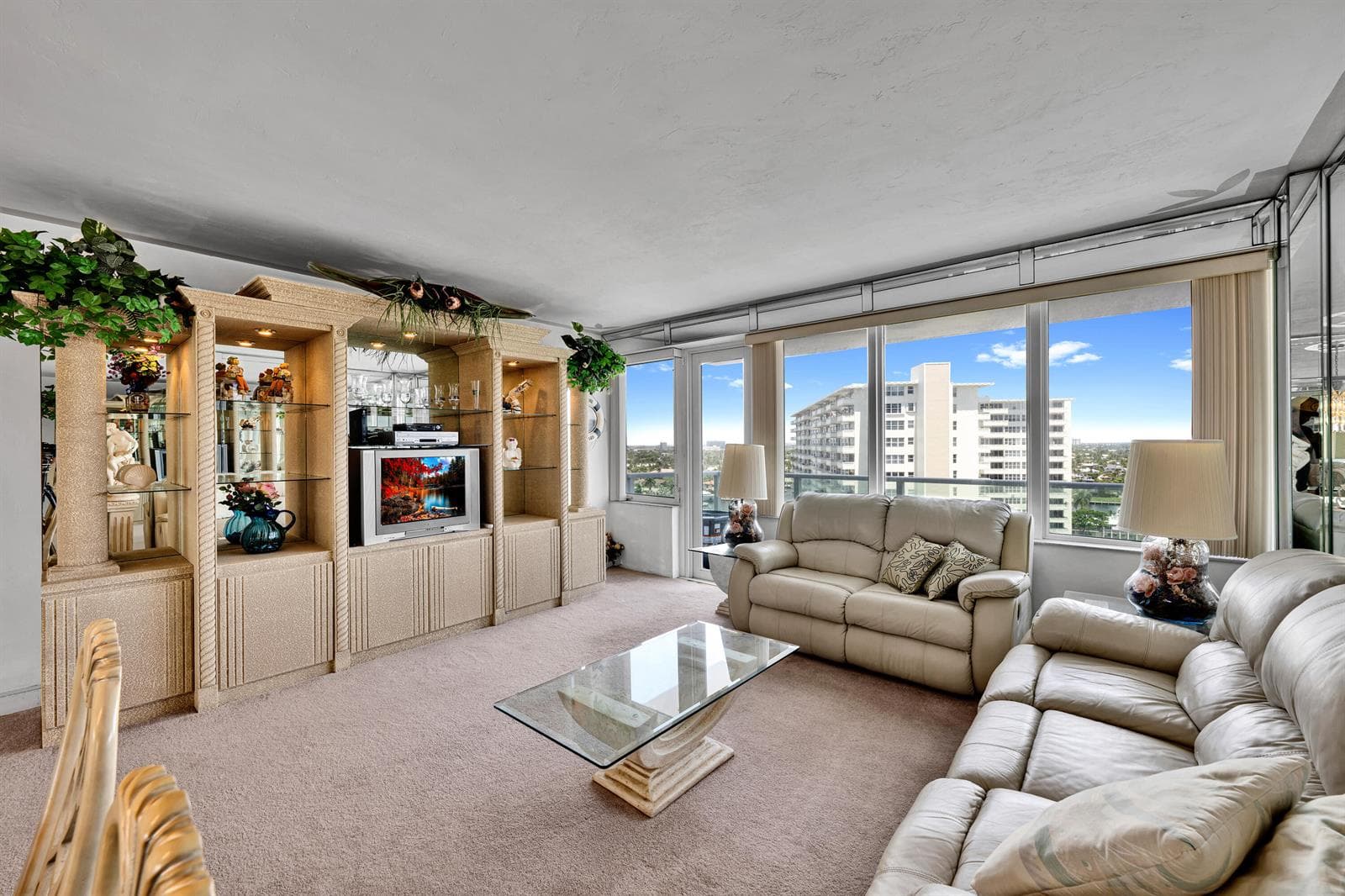 3233 NE 34th Street 1406 photo 4