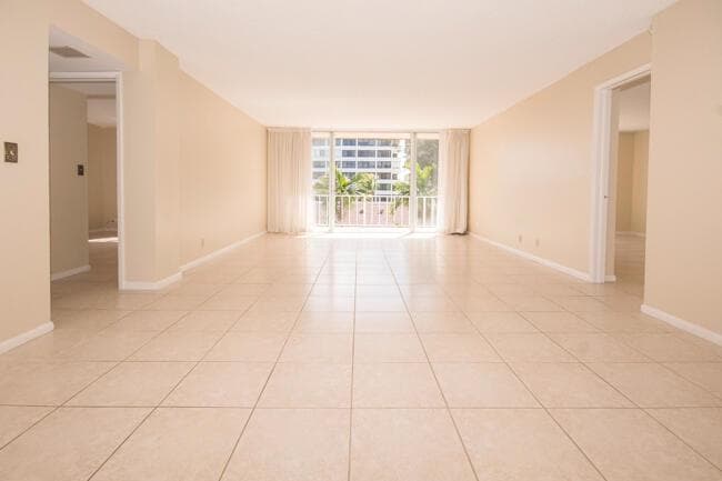 3575 S Ocean Boulevard 408 photo 2