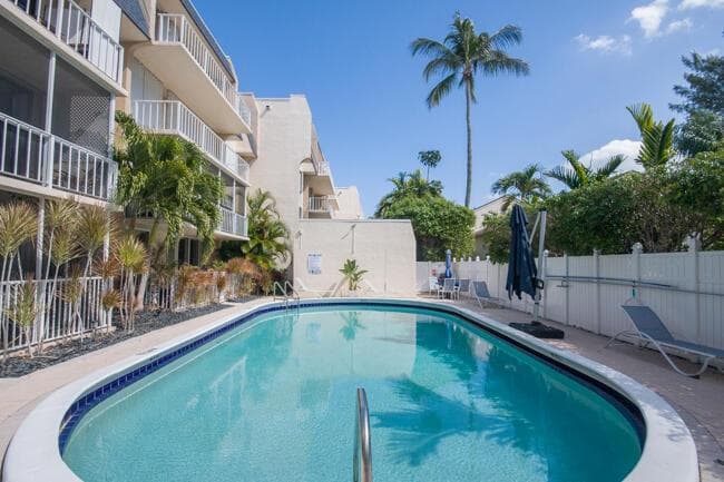 3575 S Ocean Boulevard 408 photo 20