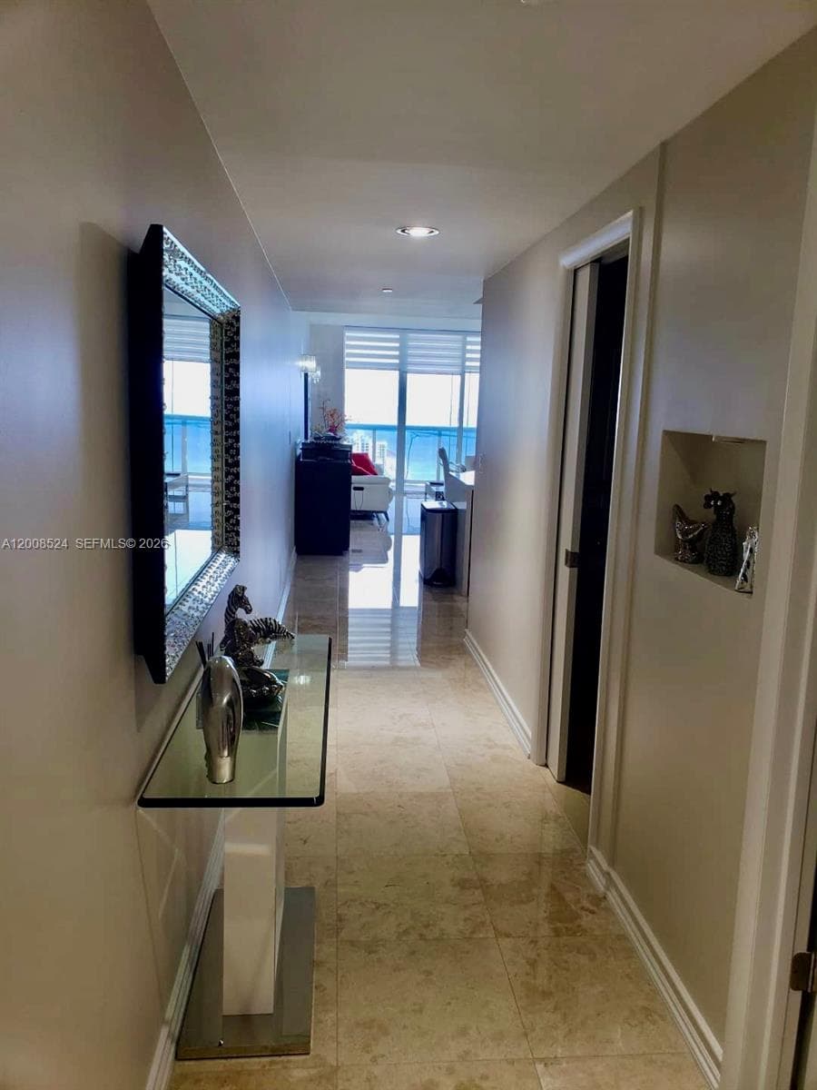 1830 OCEAN DR 3910 photo 7