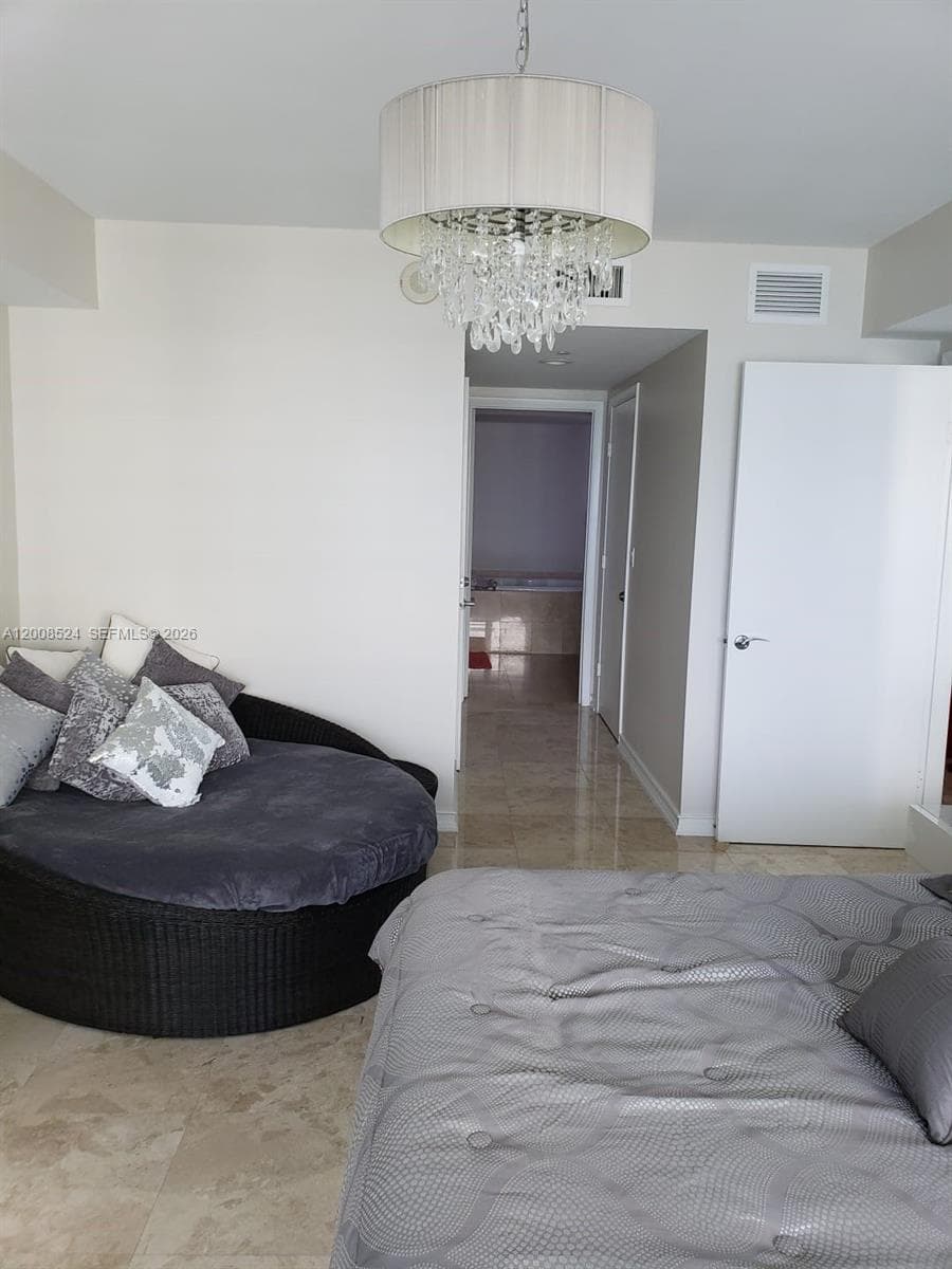 1830 OCEAN DR 3910 photo 11