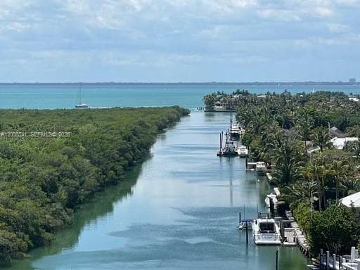 1121 Crandon Blvd D903 photo 2