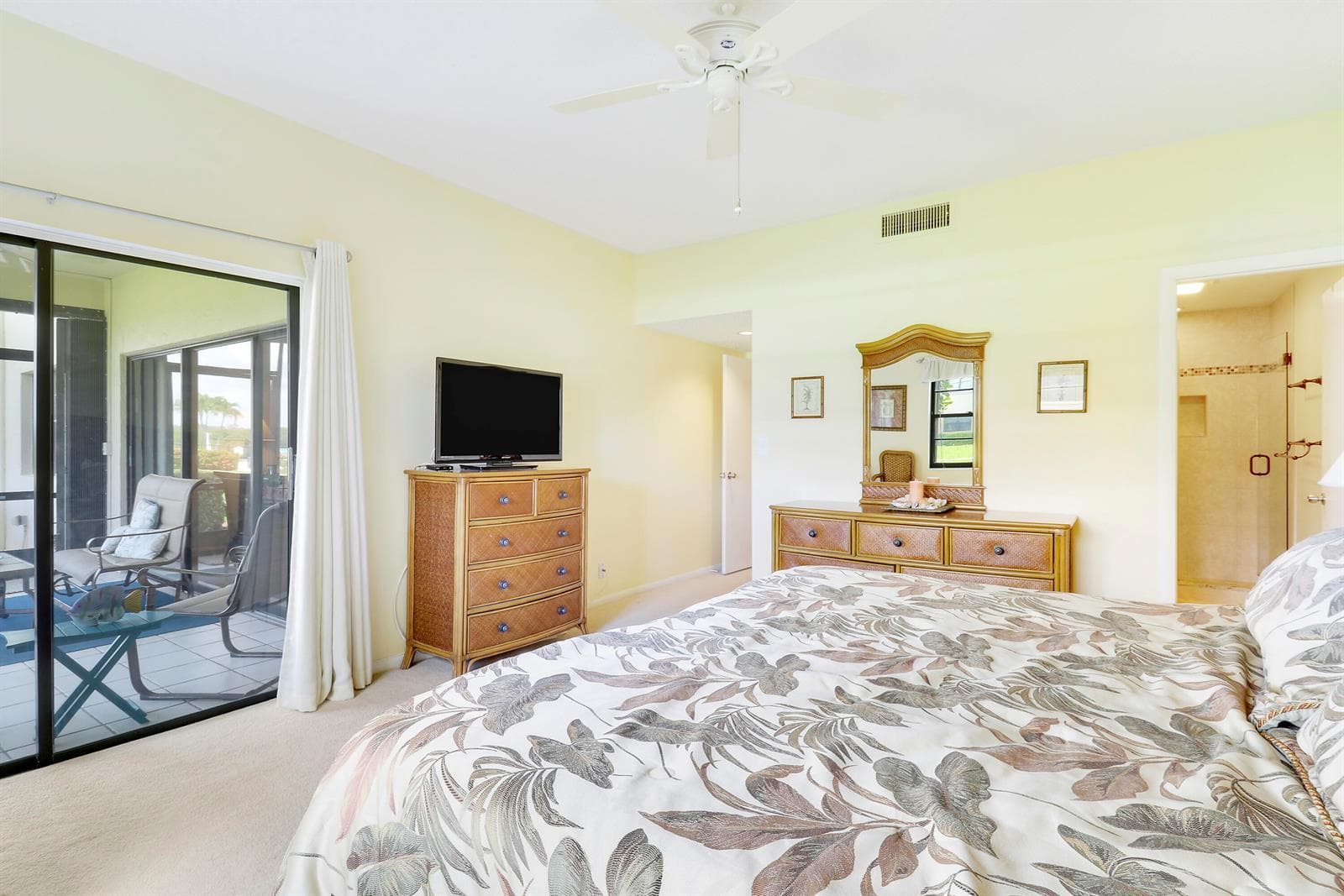 275 S Beach Road photo 16