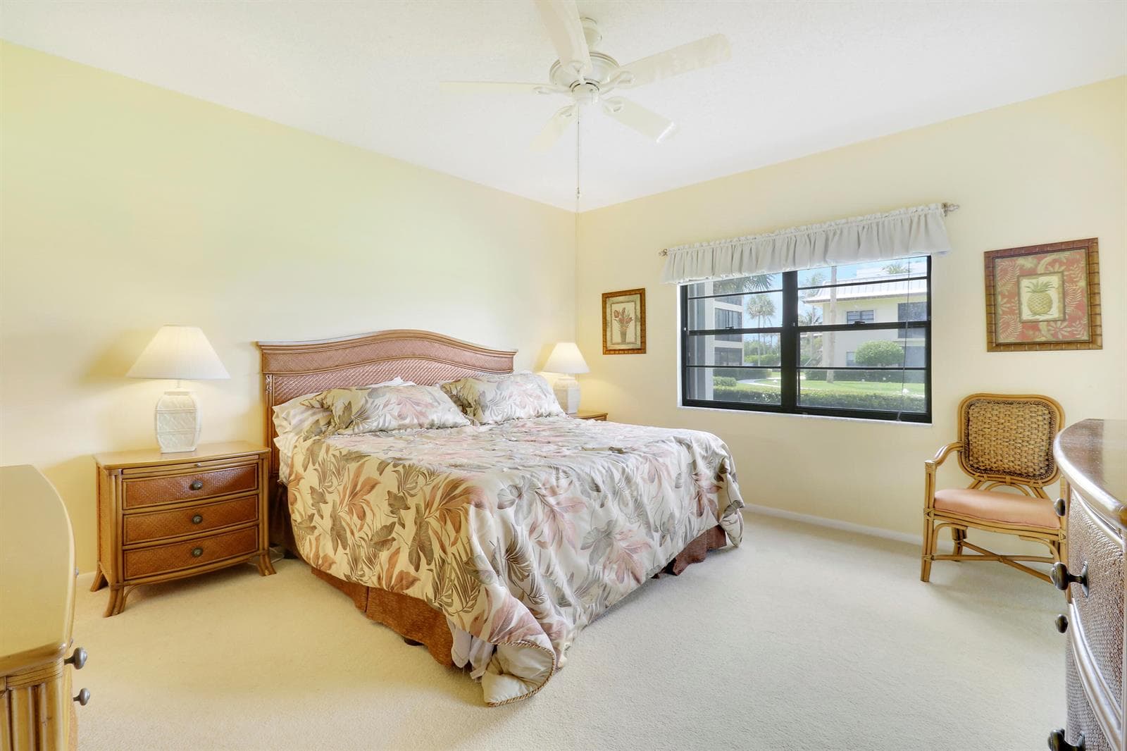 275 S Beach Road photo 14