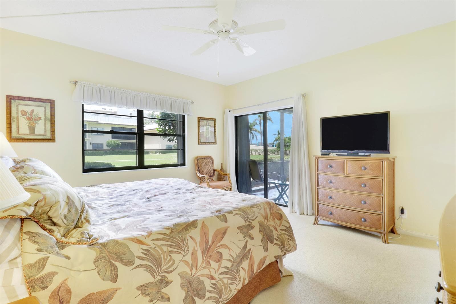 275 S Beach Road photo 15