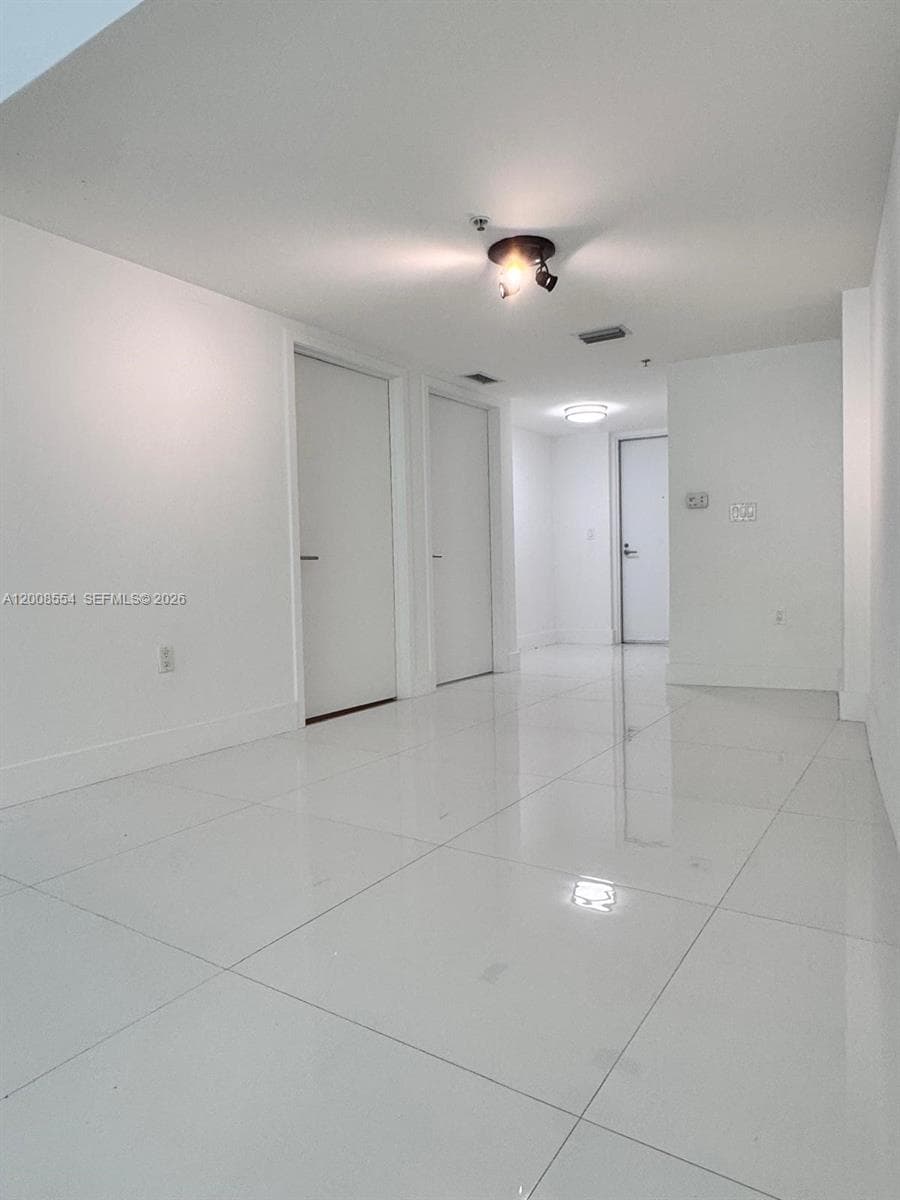 6620 Indian Creek Dr 114 photo 13