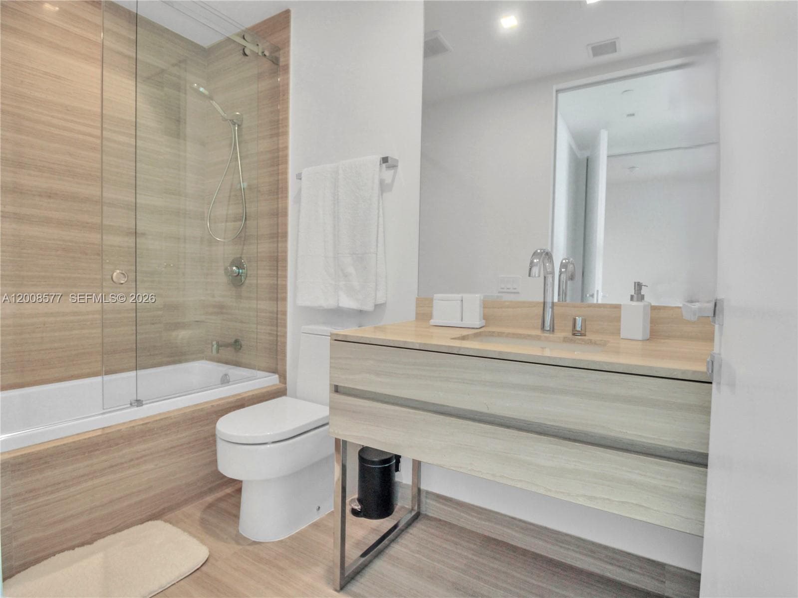 18975 Collins Ave 4303 photo 12