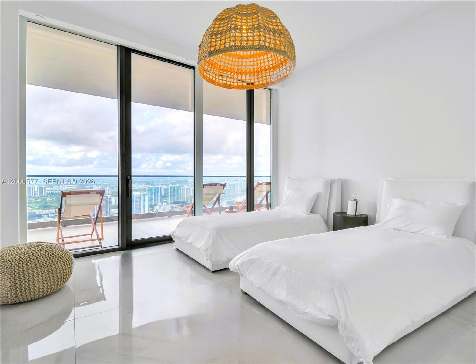 18975 Collins Ave 4303 photo 11