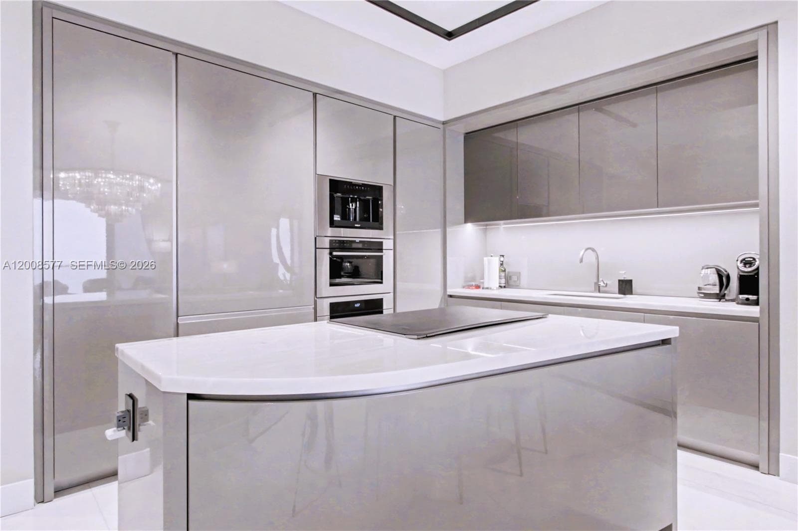 18975 Collins Ave 4303 photo 4