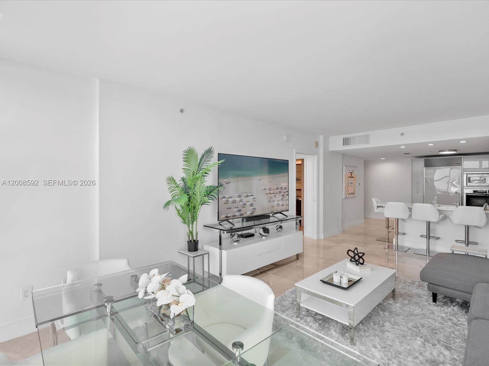 6801 Collins Ave 1402 Door 1412 L photo 12