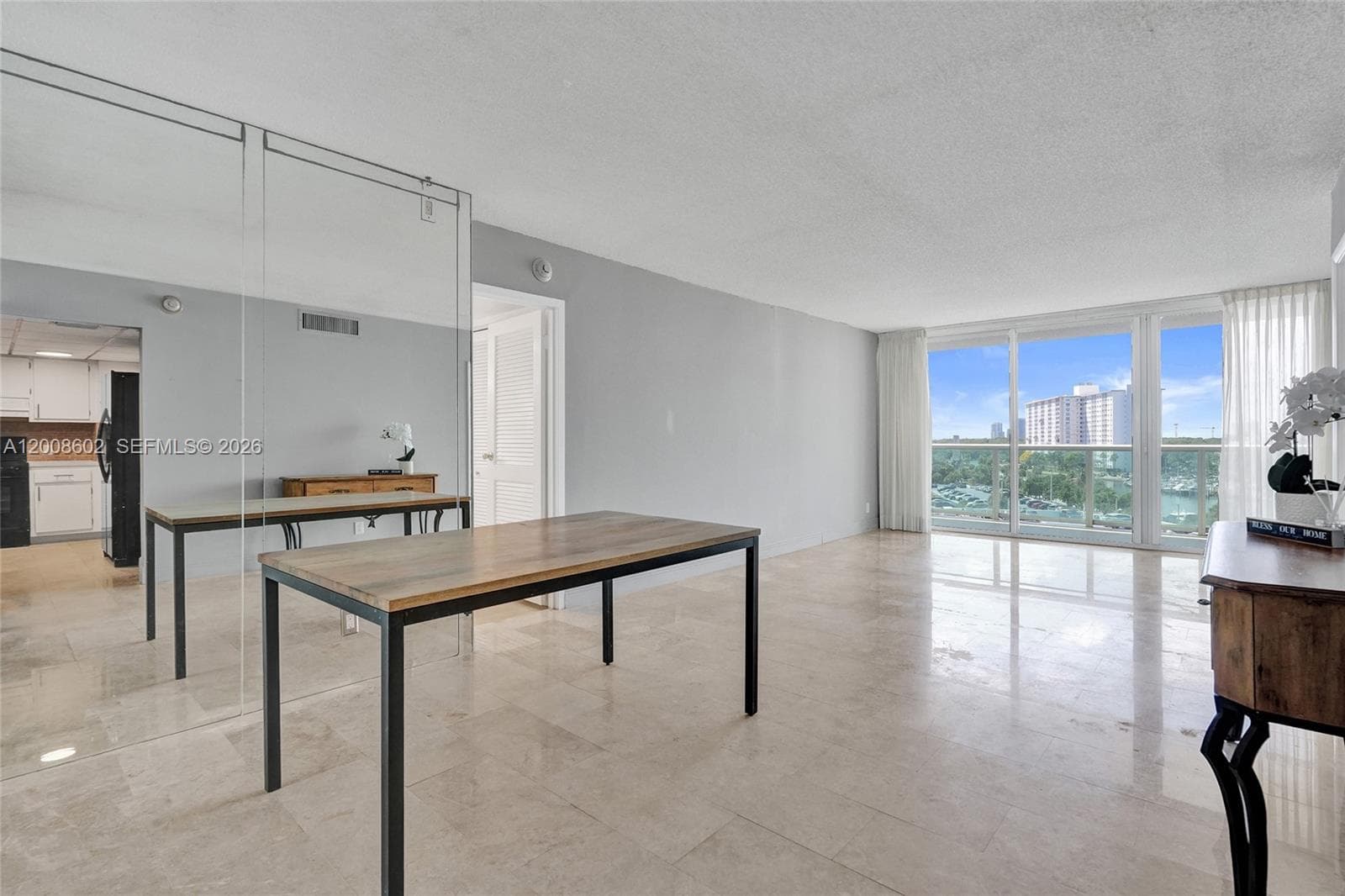 100 Bayview Dr 603 photo 2
