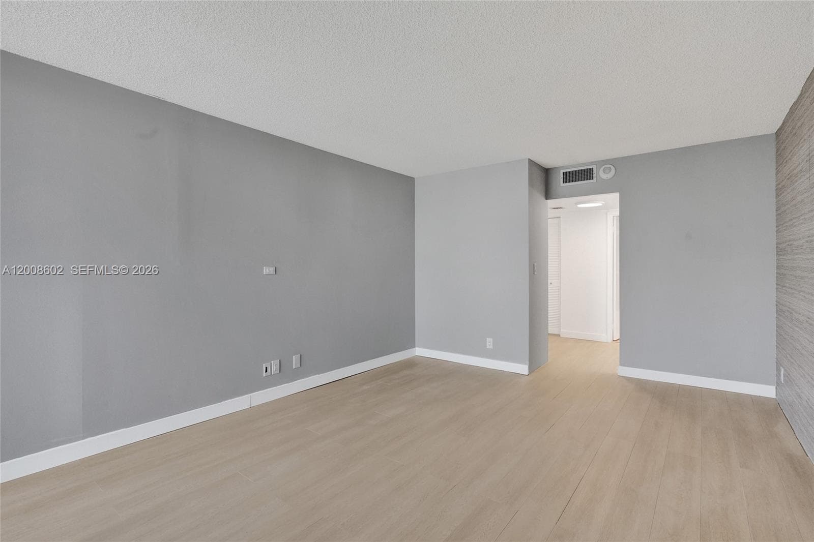 100 Bayview Dr 603 photo 17