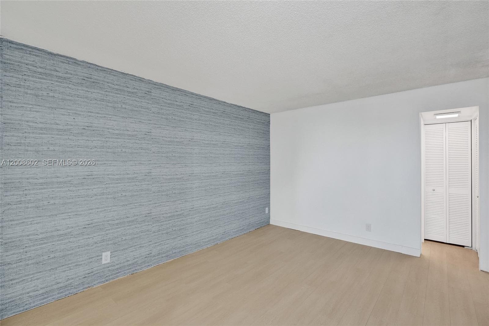 100 Bayview Dr 603 photo 14