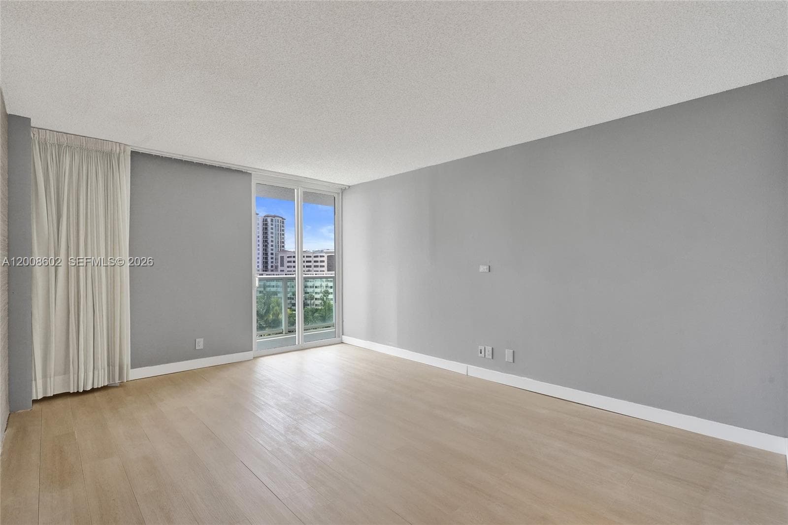 100 Bayview Dr 603 photo 18