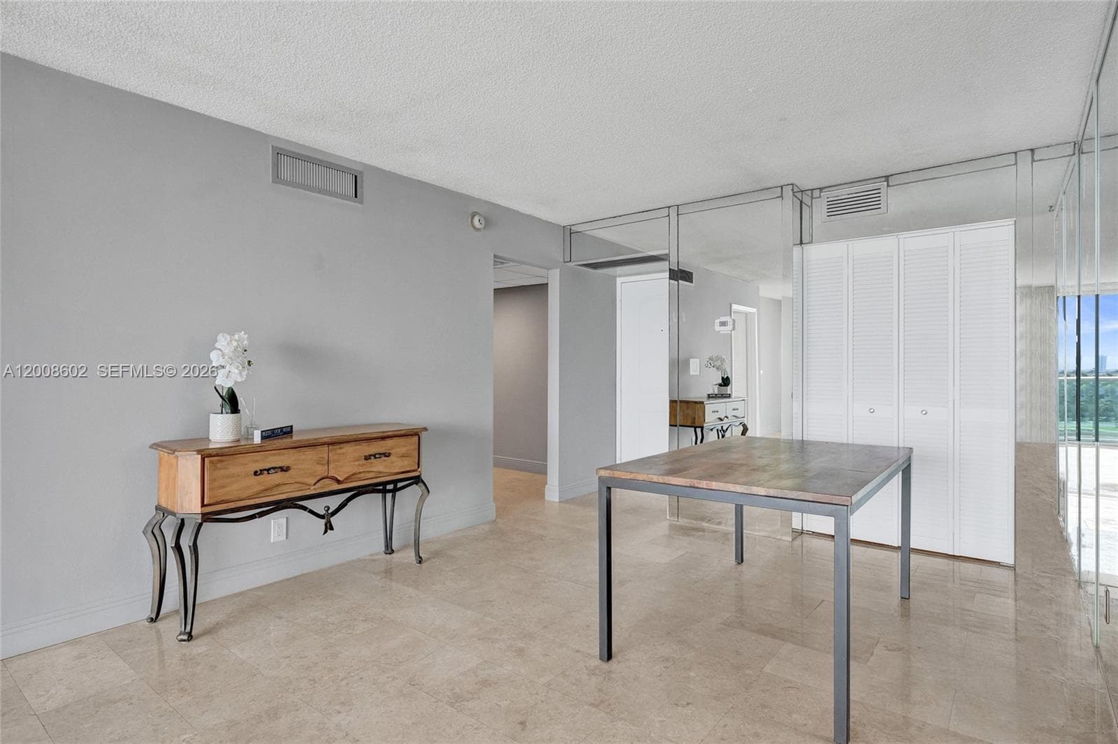 100 Bayview Dr 603 photo 4