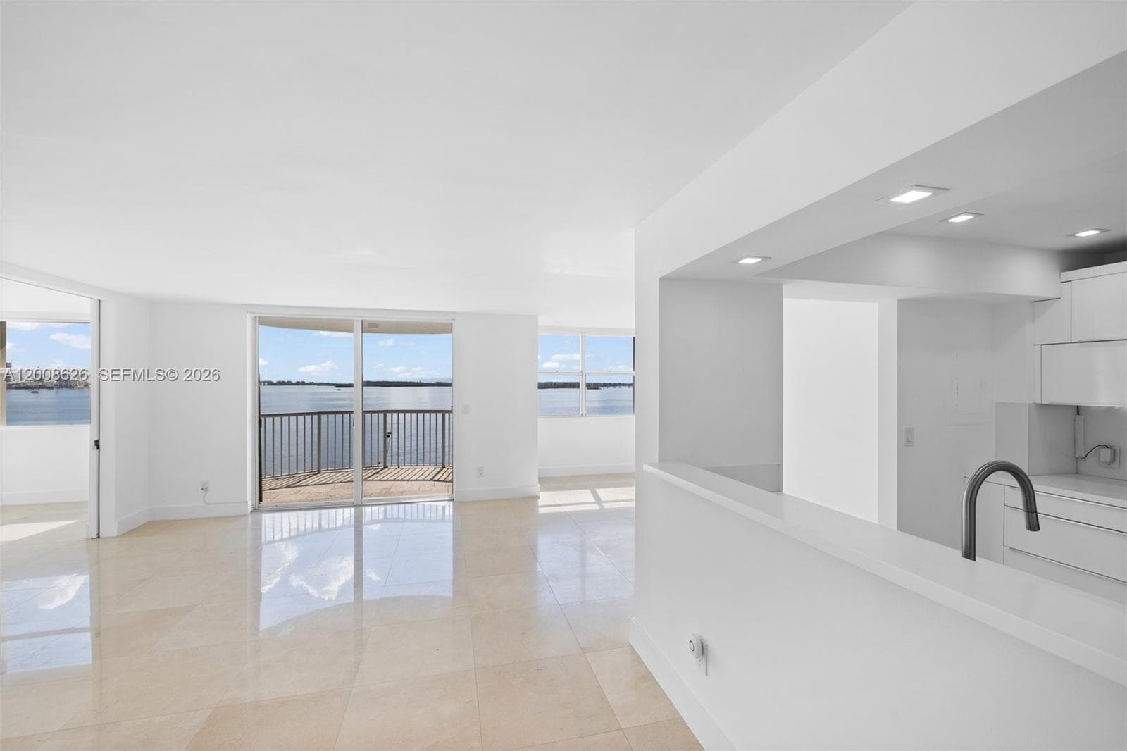 1420 Brickell Bay Dr 1001A photo 3