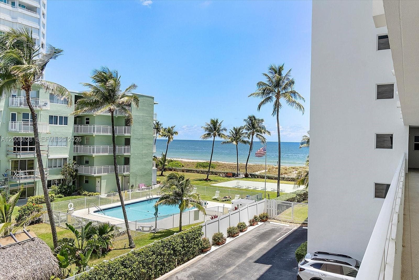 1770 Ocean Blvd 308 photo 2
