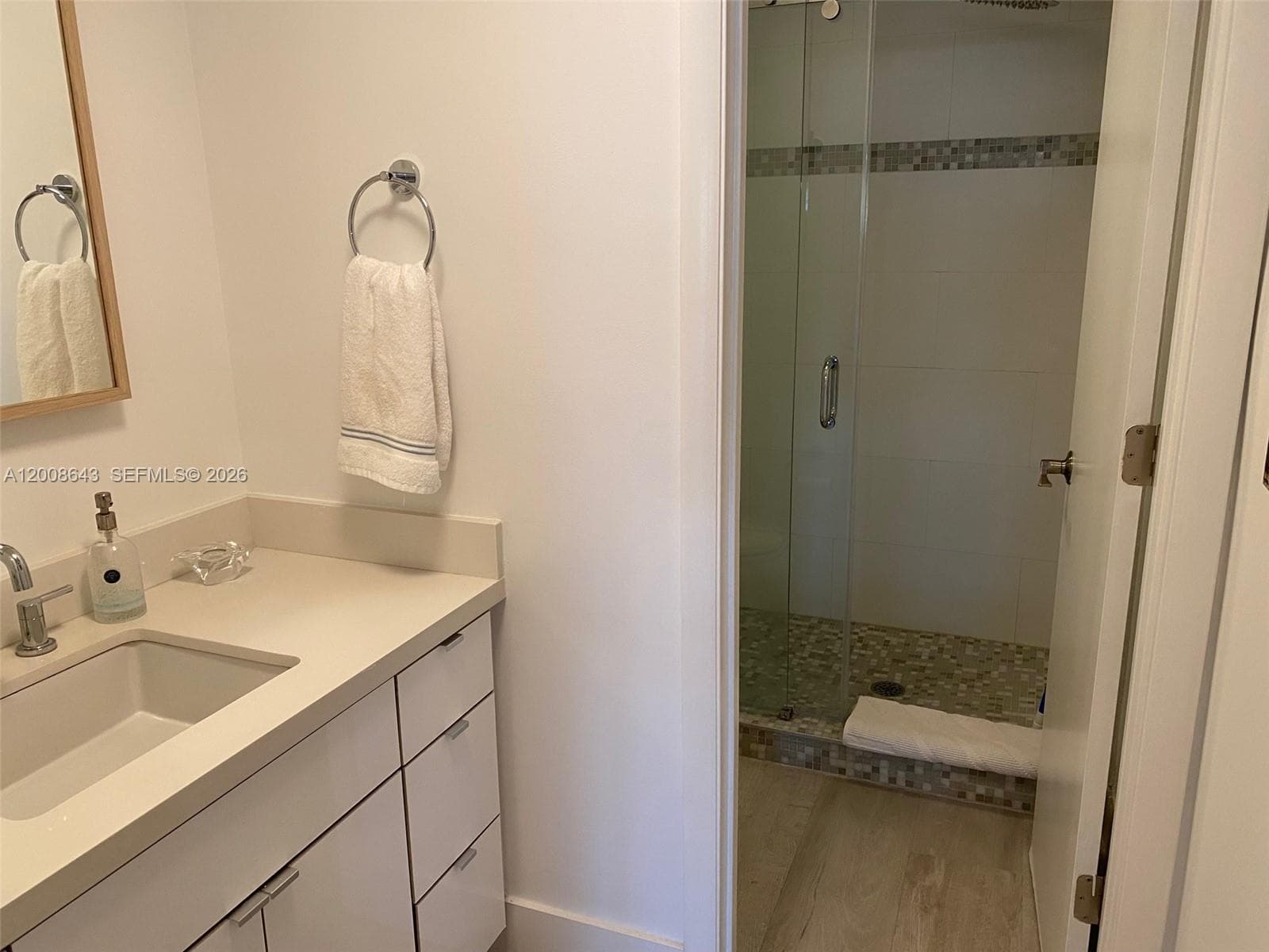 881 Ocean Dr TH12 photo 9
