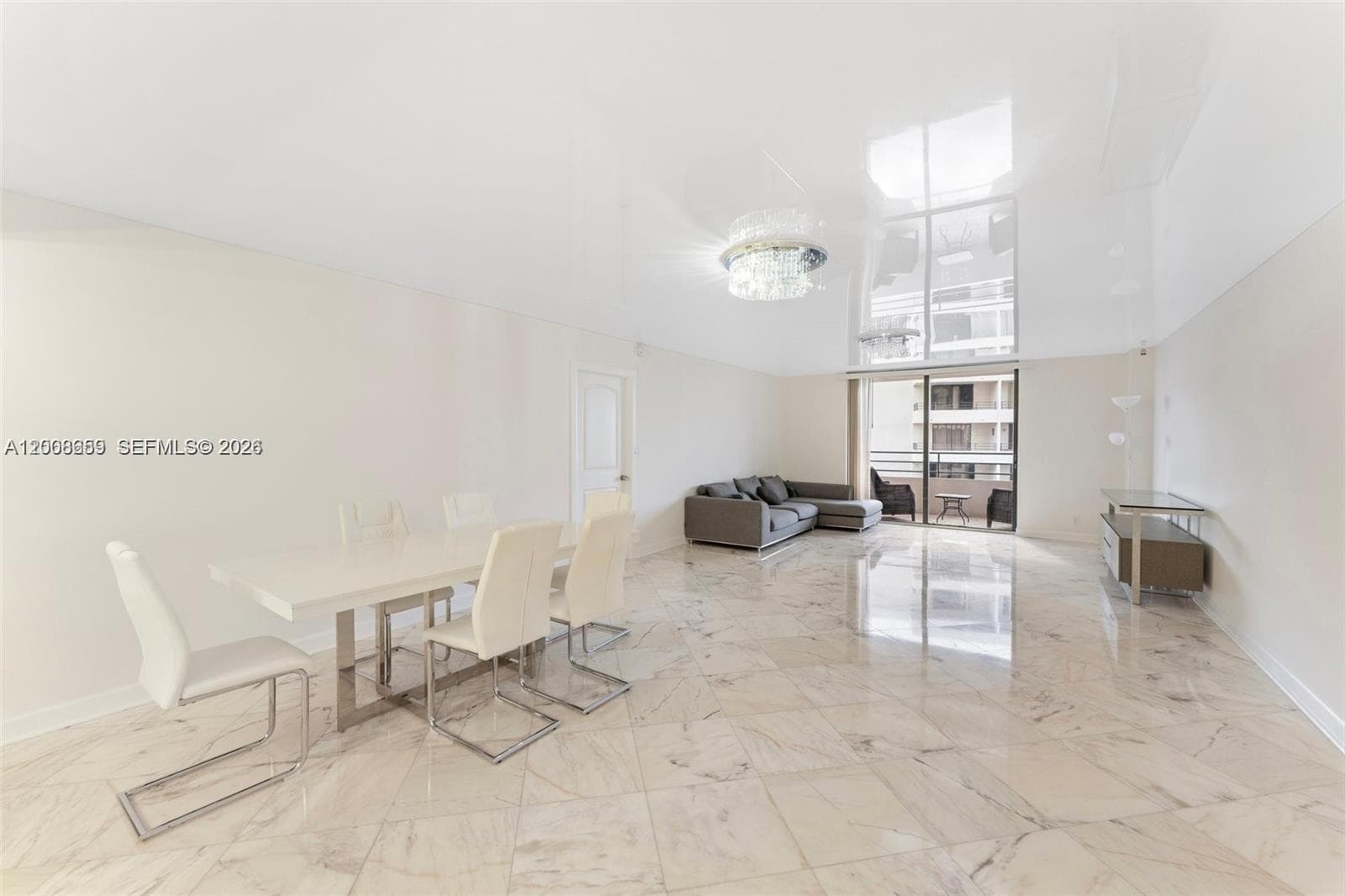 2500 Parkview Dr 1714 photo 8