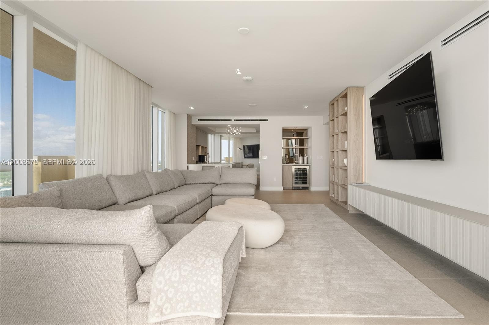 17875 Collins Ave 3906 photo 4
