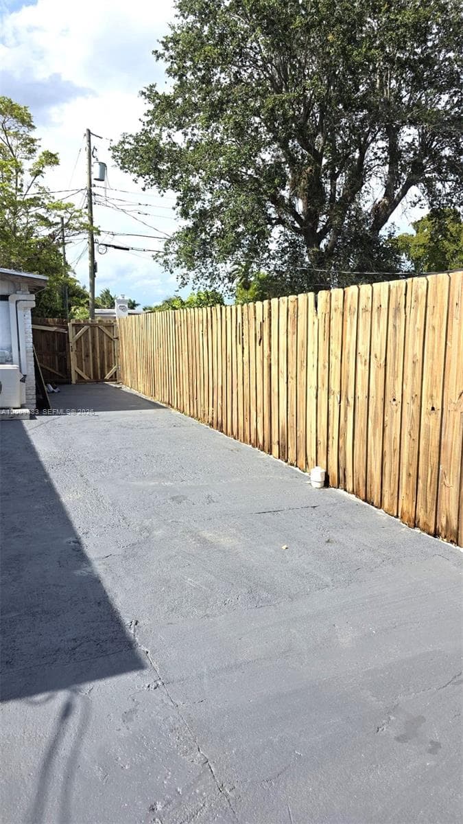 10790 SW 46th St 10790 photo 15