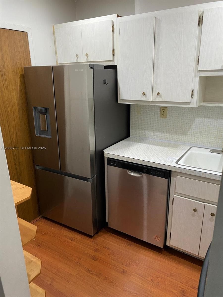 2899 Collins Ave 1746 photo 9