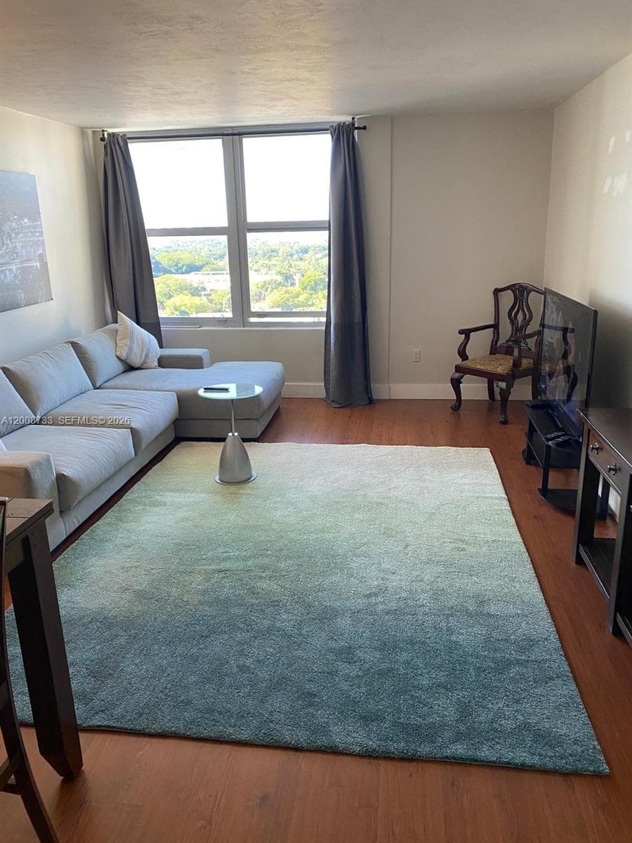 2899 Collins Ave 1746 photo 8