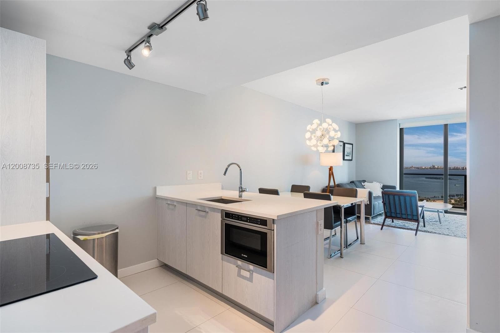 501 31st St 2703 photo 1