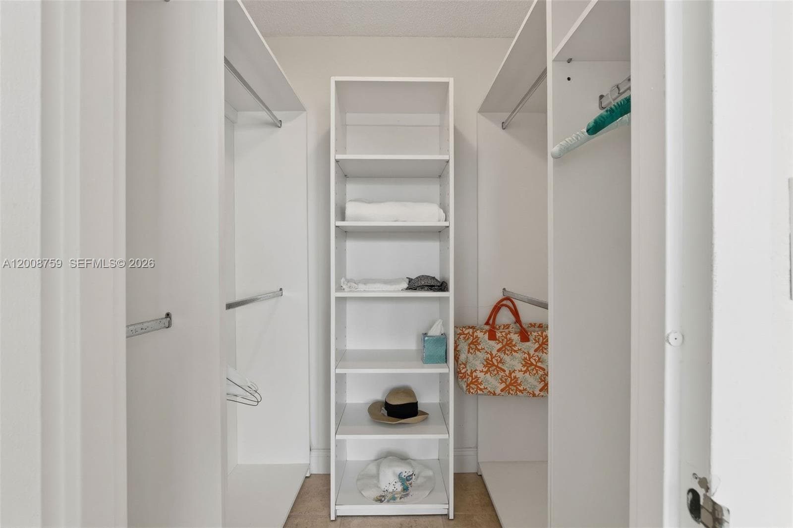 2030 Ocean Dr 1820 photo 14