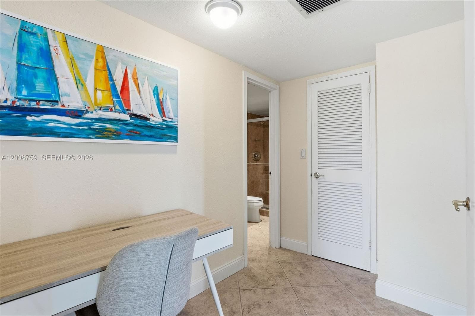 2030 Ocean Dr 1820 photo 15